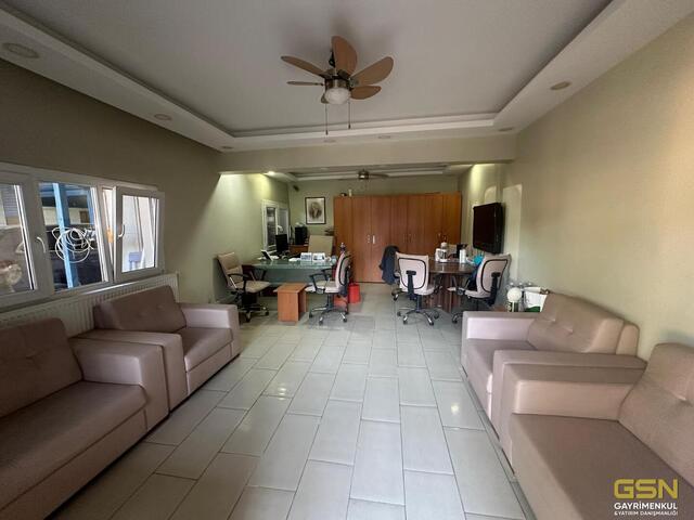 10-İZMİR BORNOVA PINARBAŞINDA SATILIK İŞYERİ VE ARAZİ